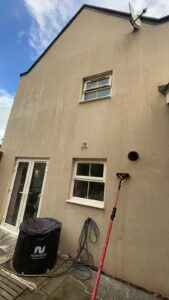 Render cleaning Bovey Tracey with soft washing